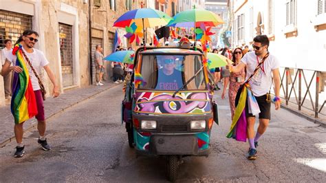 bakeca gay perugia|Cruising a Perugia .